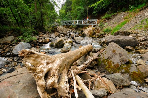 Der Weg durch die Schlucht